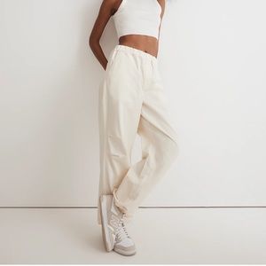 Madewell cargo joggers, cream, new with tags
